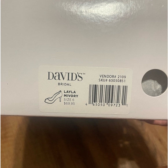 Ivory Peep Toe Heels - Picture 2 of 4